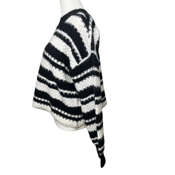 Jessica Simpson Croped Black & White Striped Textured Sweater Large - Picture 5 of 11
